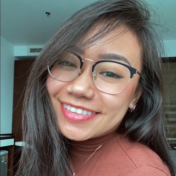 Hi! My name is Mia🥰 - Picture 2 of 4